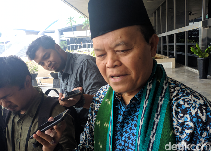 Wakil Ketua MPR Hidayat Nur Wahid (HNW)