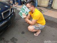 Terpopuler Akhir Pekan: Mahasiswa Bandung Pakai Pelat Nomor Asing