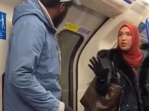 Perempuan Muslim di Inggris Ungkap Alasan Bela Bocah Yahudi yang Dilecehkan
