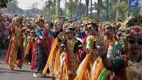 Acara ini melibatkan seluruh siswa dari tingkat taman kanak-kanak (TK) hingga perguruan tinggi sebagai wadah bagi generasi muda berekspresi, menambah kecintaan terhadap nilai-nilai seni budaya dan sebagai upaya memperkenalkan seni budaya Kota Bekasi ke dunia luar.