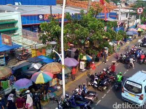 Nasib Trotoar Jatinegara: dari Parkir Liar hingga PKL Tak Jera