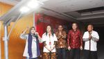 10.000 Lampu Panel Surya Terangi Pelosok Kabupaten Ketapang