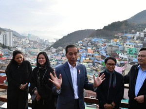 Jokowi Puji Kampung Warna-warni Korea, Indonesia Punya 6 Pak