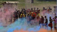 Drama kolosal tersebut menceritakan sejarah berdirinya Kerajaan Majapahit, dan diharapkan mampu mengangkat pariwisata yang ada di Kota Mojokerto.