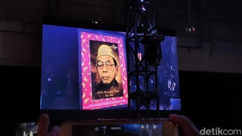 Dengan sentuhan teknologi bernama Augmented Reality (AR), Gus Dur dihidupkan kembali. Foto: detikINET/Agus Tri Haryanto