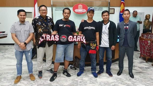 Polisi Malaysia Bebaskan Dua Suporter Indonesia