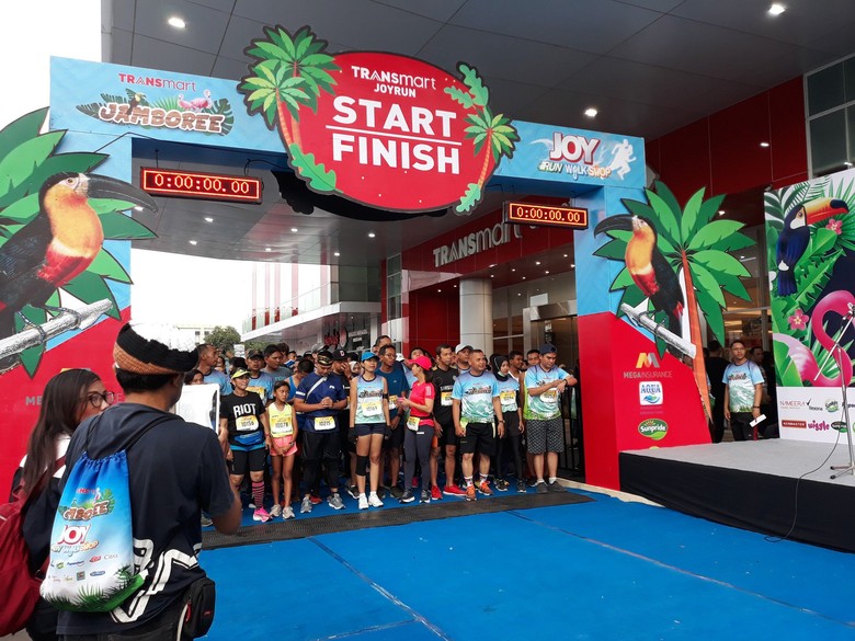 Seru! Ribuan Warga Yogyakarta Ikuti Joy Run Walk and Shop Transmart Seru! Ribuan Warga Yogyakarta Ikuti Joy Run Walk and Shop Transmart