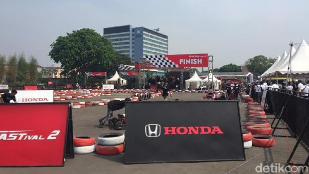 Bisa bermain gokart buat pengguna mobil Honda