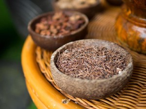 Nggak Boleh Asal! Minum Jamu Tradisional Juga Ada Aturannya Lho