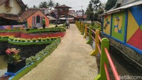 Idenya memang berasal dari anak-anak muda setempat, sekaligus jadi ajang penyaluran bakat anak muda dan memiliki nilai edukasi. (Dadang Hermansyah/detikcom)