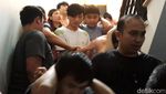 Detik-detik Penangkapan Puluhan WN China di Slipi