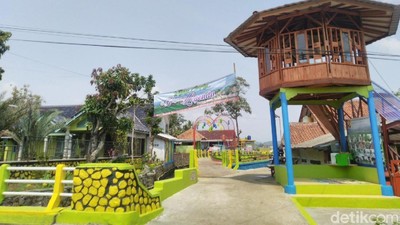 Foto: Dulu Kumuh, Kini Kampung di Ciamis Ini Lebih Berwarna