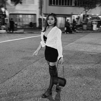 Insiden tak mengenakan dialami oleh wanita Indonesia yang tinggal di Singapura bernama Sharonia Paruntu. Ia terpaksa harus ditangkap polisi saat tengah merayakan pesta ulang tahun karena mengira bedak ketiak milikinya narkoba. Foto: Instagram @sharoniaparuntu