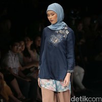 Fashion show koleksi busana muslim terbaru Kami yang mengangkat tema Ruze di Jakarta Fashion Week 2020, Senayan City, Jakarta. Senin [28/10/2019]. Foto: Rachman Haryanto/detikcom