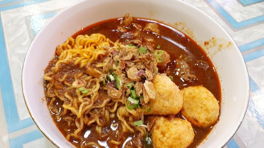 Hits Banget! Seblak Jajanan Kampung Hits Banget! Seblak Jajanan Kampung