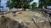 Saat ini pengerjaan proyek penataan kawasan pantai timur dan pantai barat Pangandaran terus digenjot. Penataan ini untuk menyambut liburan akhir tahun dan perayaan Tahun Baru 2020 (Faizal Amiruddin/detikcom)