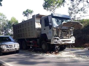 Tabrakan Motor dan Truk di Bandung Barat, 1 Orang Tewas