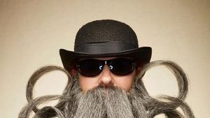 Penampakan Juara Kontes Jenggot-Kumis Bikin Tercengang, Ada Juga Wanita