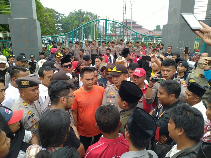 Pemkab Bogor Terima Perwakilan PKL Kawasan Puncak yang Demo Tolak Digusur