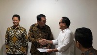 Ahok ke Kementerian BUMN dalam rangka menerima SK pengangkatannya sebagai Komut Pertamina. Foto: Istimewa