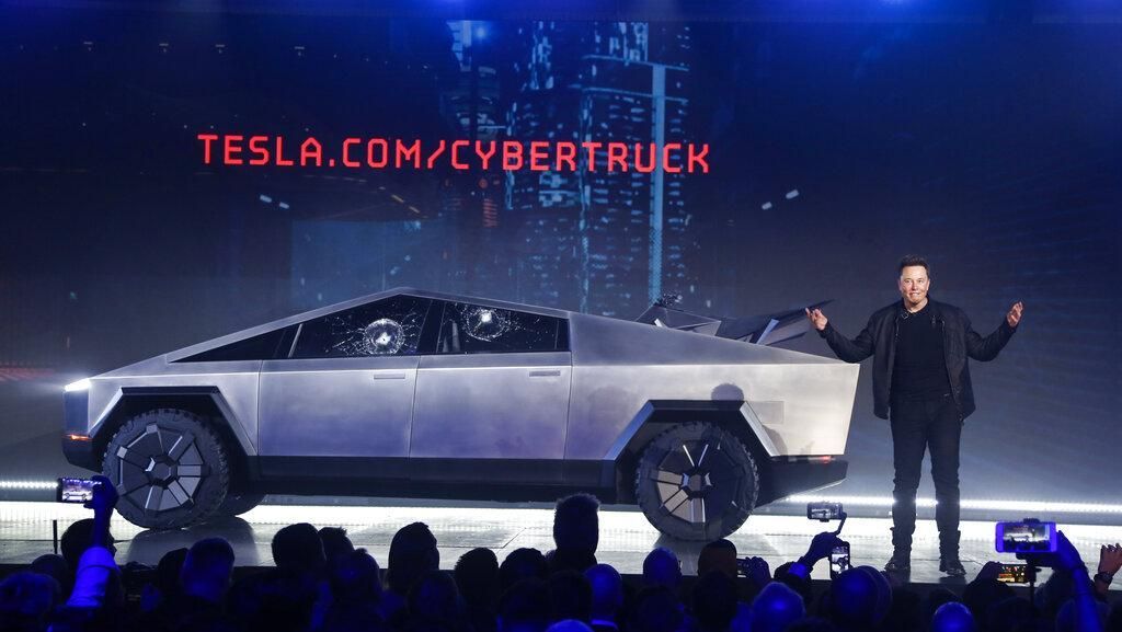Elon Musk Klaim Mobil Cybertruck Bisa Jadi Perahu dan Nyebrang Sungai