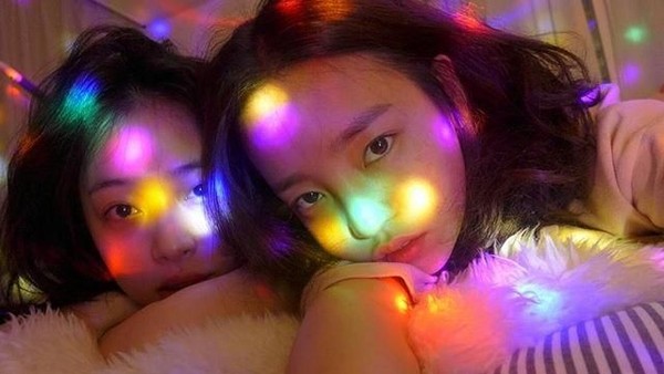Foto Kebersamaan Goo Hara dan Sulli