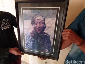 Mengenal Mak Erot, Sang Legenda Pembesar Alat Vital Pria