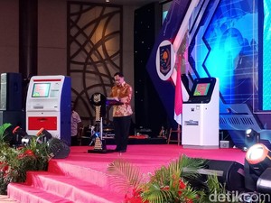 Luncurkan ATM Dukcapil, Mendagri Harap Jadi Contoh Layanan Publik Lain