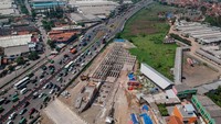 Begini penampakan terkini pembangunan jalan layang Tol Cisumdawu, Kabupaten Bandung, Jawa Barat.