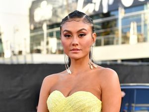 Membandingkan Pernyataan Agnez Mo sama Rich Brian dan Stephanie Poetri