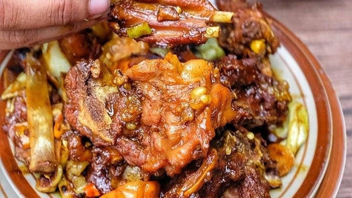 Ditinggal Wafat Pak Manto, Ini 5 Fakta Tengkleng Rica Ditinggal Wafat Pak Manto, Ini 5 Fakta Tengkleng Rica