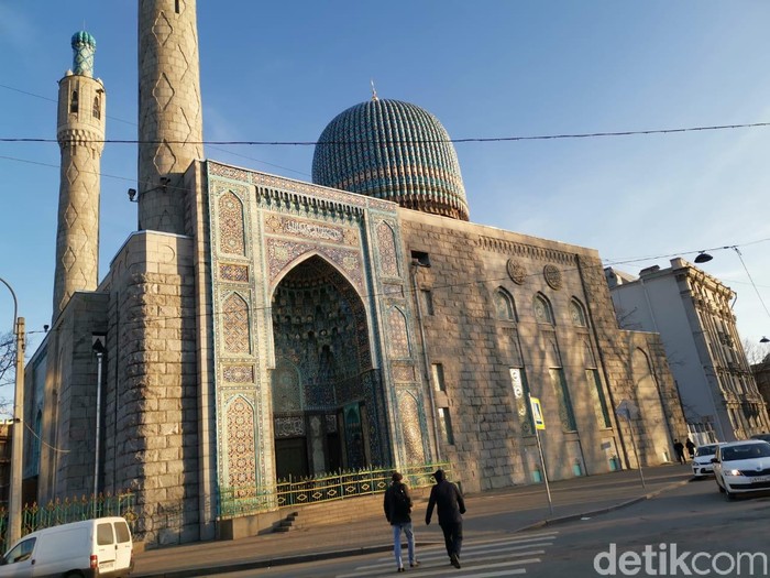 Masjid Biru Saint Petersburg