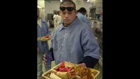 Mungkin menu makanan untuk para narapidana di penjara Iowa State Peniteniary di Fort Madison, Amerika ini terlihat menarik. Setiap harinya penjara ini memberi makan lebih dari 950 napi. Foto: STEVE POPE/AP Photo