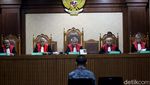 Orang Kepercayaan Eks Bupati Talaud Bacakan Nota Pembelaan