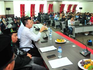 Mufti Anam Berbagi Kisah Kewirausahaan ke Mahasiswa: Jangan Takut Di-bully