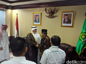 Menag Fachrul Razi Bertemu Dubes Arab Saudi