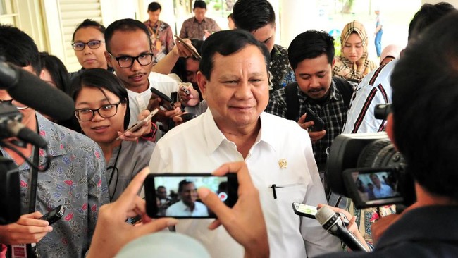Erick Thohir Ingatkan Pejabat Garuda Godaan Dikelilingi Perempuan Cantik