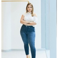 Ghaliah mengungkapkan sejak remaja dia sudah menyadiri dirinya berbeda. Dan dia sudah menyadari industri fashion khususnya brand high end hanya menampilkan wanita dengan bentuk tubuh langsing saja. Untuk itu aku ingin menampilkan wanita dengan tubuh curvy dan membuat mereka menyadari bahwa siapapun bisa terlihat dan merasa cantik, apapun bentuk tubuh mereka, ujarnya seperti dikutip Arab News. Foto: instagram @ghaliahamin