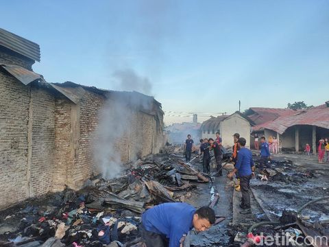Polisi Periksa 3 Saksi Terkait Kebakaran 700 Kios di Tanjung Balai