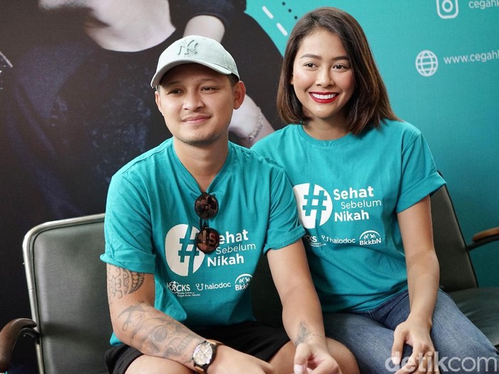 Syamsir Alam dan Bunga Jelitha Syamsir Alam dan Bunga Jelitha saat ditemui di kawasan Kemang.