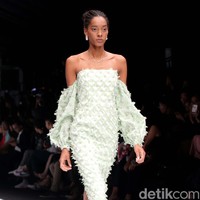 Fashion show Paulina Katarina terinspirasi dari wanita urban yang independen dan percaya diri, di Jakarta Fashion Week 2020, Senayan City, Jakarta. Senin [28/10/2019]. Foto: Rachman Haryanto/detikcom