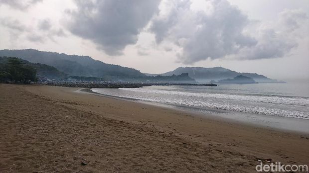 Pantai Prigi Trenggalek