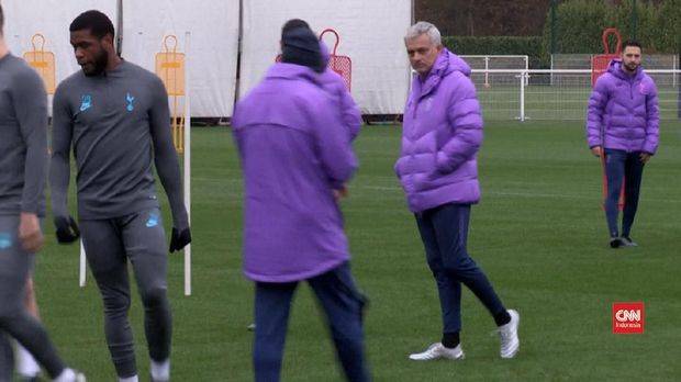 Jose Mourinho minta semua pihak hormati keputusan Chrisitian Eriksen.