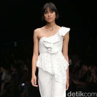 Fashion show Paulina Katarina terinspirasi dari wanita urban yang independen dan percaya diri, di Jakarta Fashion Week 2020, Senayan City, Jakarta. Senin [28/10/2019]. Foto: Rachman Haryanto/detikcom