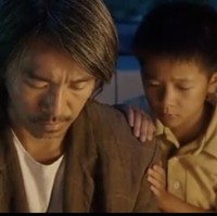 Xu Jiao meraih popularitas setelah membintangi film CJ7 atau dalam bahasa Tionghoa Chang Jiang qi hao yang dirilis pada Januari 2008. Film ini disutradarai dan dibintangi oleh Stephen Chow. Foto: Youtube