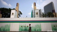 Tampak seng menutup kawasan Taman Ismail Marzuki.