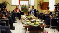 Para pimpinan MPR rencananya akan memaparkan terkait persoalan bangsa.