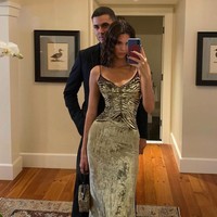 Inilah kebersamaan Kendall dan Fai saat menghadiri pernikahan  Justin Bieber dan Hailey Baldwin. we don’t date he’s just my date, begitu keterangan fotonya.  Foto: Instagram