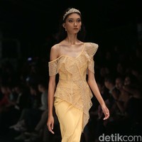 Fashion show Paulina Katarina terinspirasi dari wanita urban yang independen dan percaya diri, di Jakarta Fashion Week 2020, Senayan City, Jakarta. Senin [28/10/2019]. Foto: Rachman Haryanto/detikcom