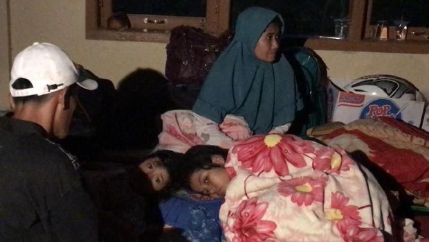 Bantuan dan kebutuhan untuk bayi sangat minim.